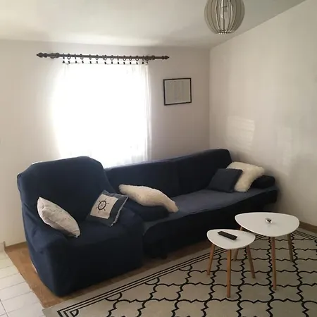 Ivo Prgomet Apartment Makarska