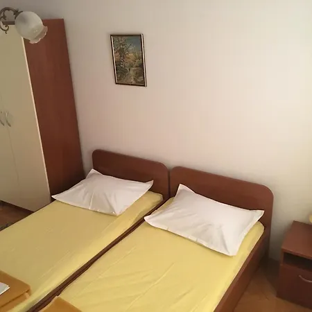 Ivo Prgomet Apartment Makarska