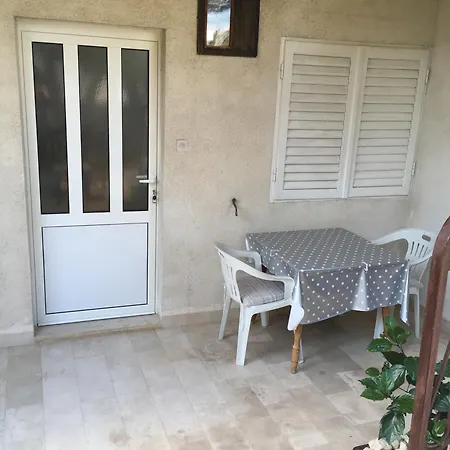 Ivo Prgomet Lägenhet Makarska